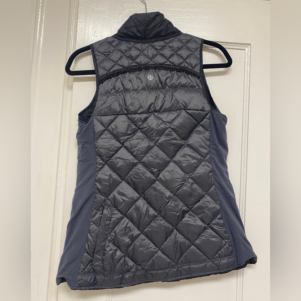 Lululemon What The Fluff Vest Black And Grey Revers… Gem